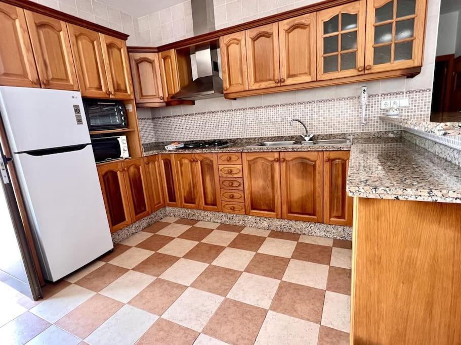 Villa Skiba Ес Кало Екстериор снимка