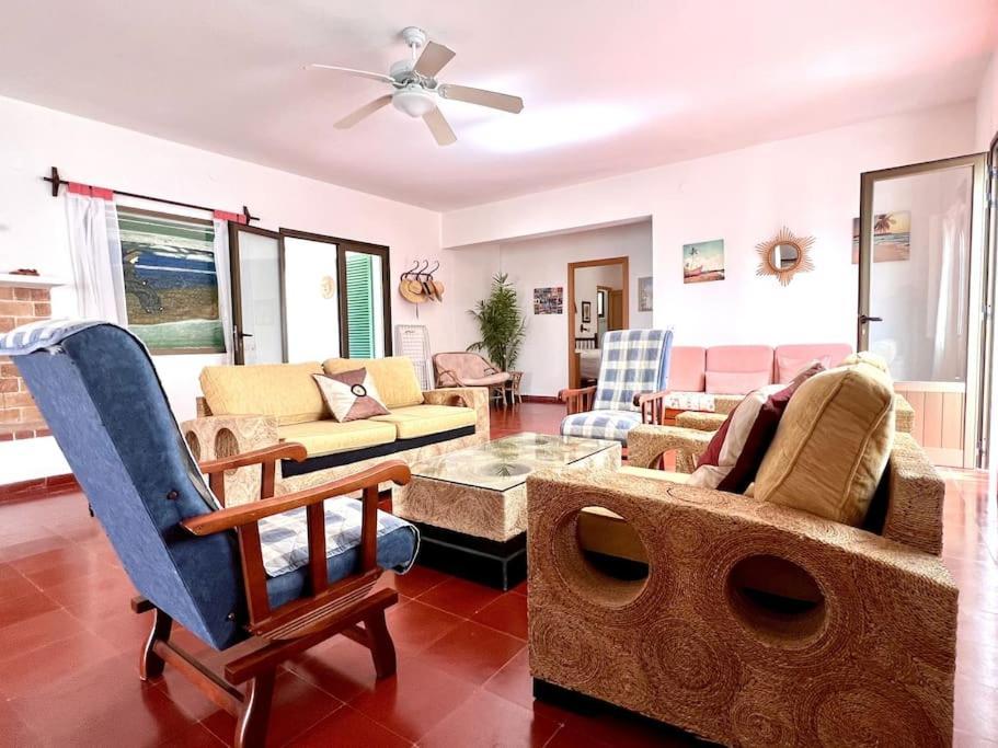 Villa Skiba Ес Кало Екстериор снимка